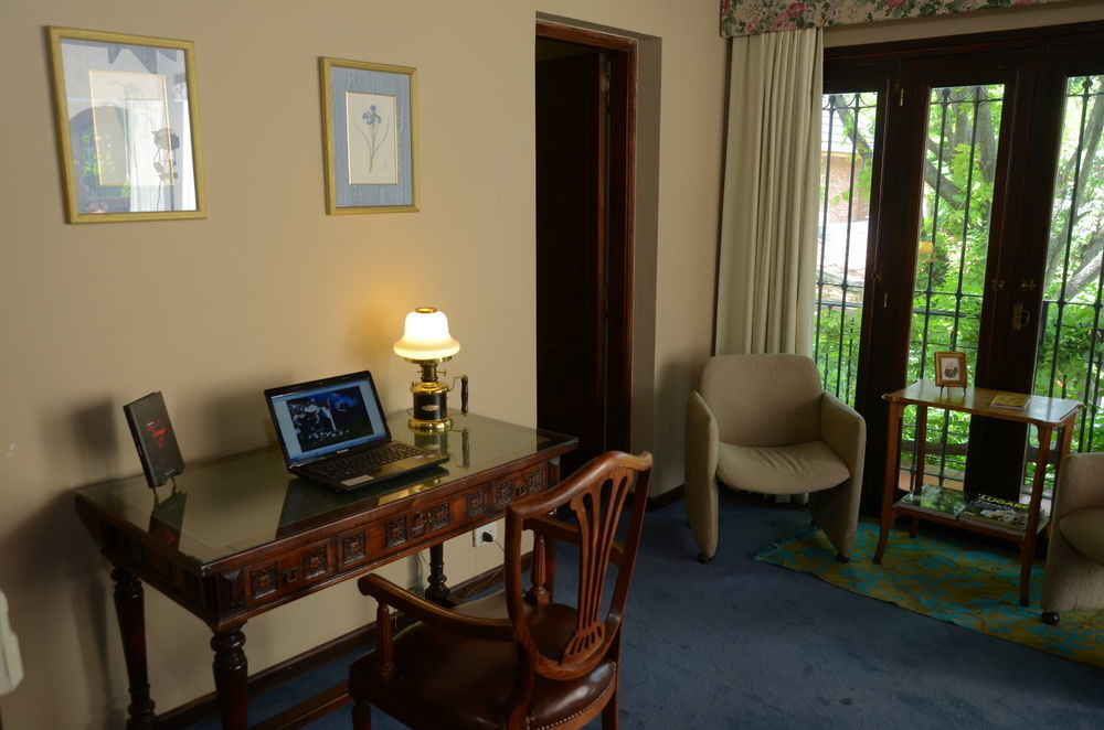 Susana Just Boutique Hotel Vicente Lopez Exterior photo